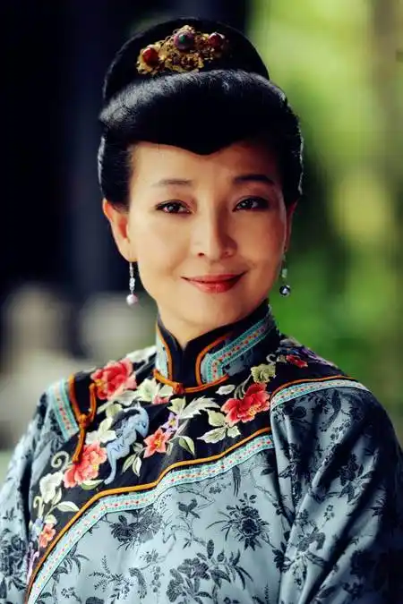 《妇道》热播 马羚倾情演绎民国版"恶婆婆"