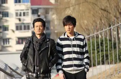 胡歌谭凯《苦咖啡》继续演兄弟