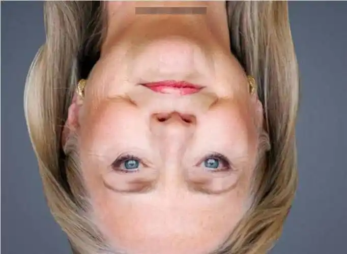 吓人3,大家看完是不是觉得很诡异,明明正着看没什么的倒过来看,就有点