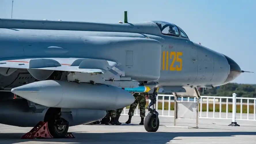 歼8f战斗机中国空军