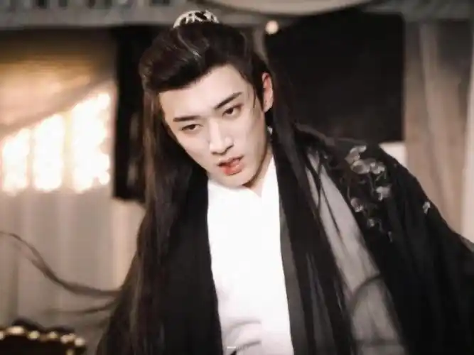 刘学义古装男主剧终于来啦抽十个会员可折现花间令播出当日开