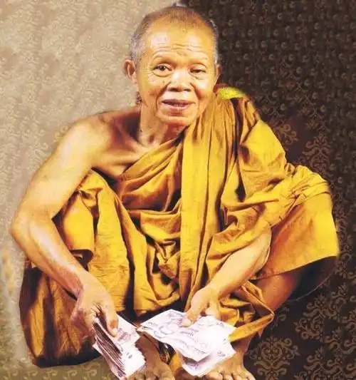 泰国圣僧龙婆坤师傅介绍_龙婆坤自身像神迹事件