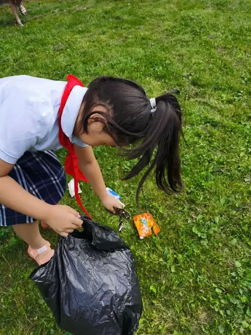 绿色环保,从我做起——二实验小学二年七班暑期环保教育活动