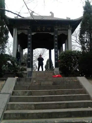 骑马观花----淇县朝歌摘星台