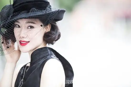 组图:《凡人的品格》将播 曹艳艳泼辣洒脱化身火爆御姐