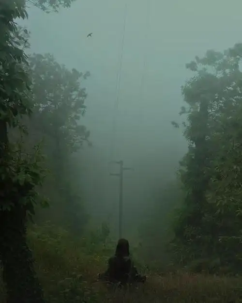 灰暗色调的气氛