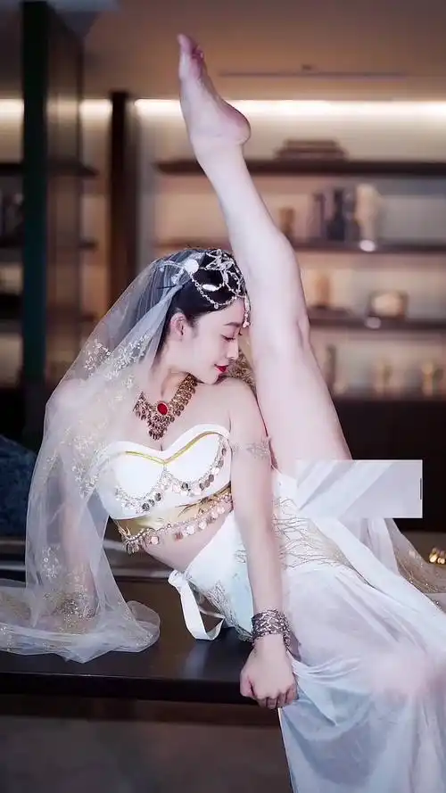 一字马#大长腿#西域女神#仙女仙女下凡