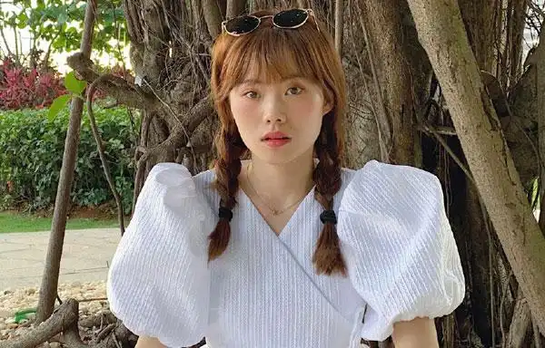 井迪儿,本名:井迪,中国内地网红女歌手,1995年7