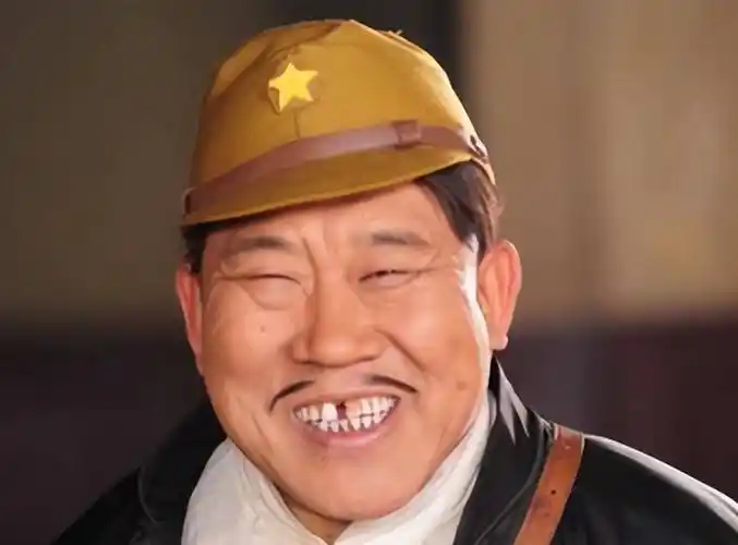 杜旭东演坏蛋30余年,曾被容貌困扰,如今女儿成了他最大的心病_表演