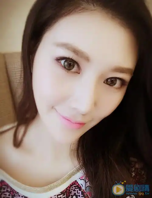 侯梦瑶个人资料简介_侯梦瑶图片写真_生活照_家庭背景-明星库