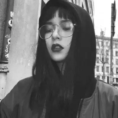 高冷简约黑白微信图像9_微信头像