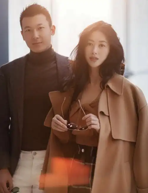 朱珠晒夫妻甜蜜九宫格,被王昀佳公主抱撒狗粮,网友大赞朱珠好辣