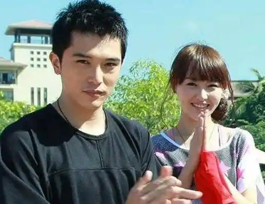 邱泽再提起唐嫣直言是个好女人,罗晋的反应显示情商,被赞真男人_邱泽