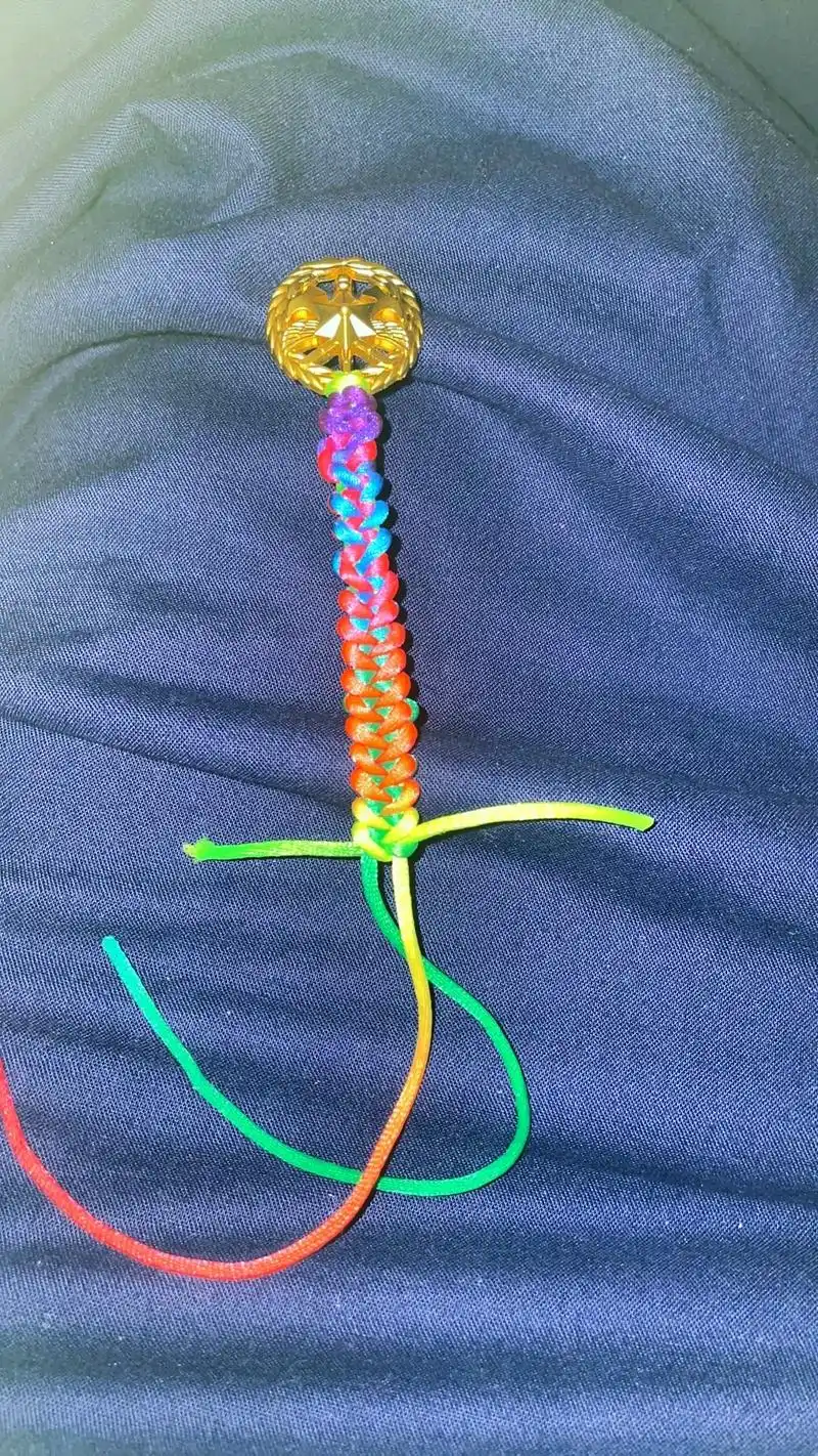 七彩心心相连92平安结手链.#今日话题 #原创作品 #纯手工 - 抖音