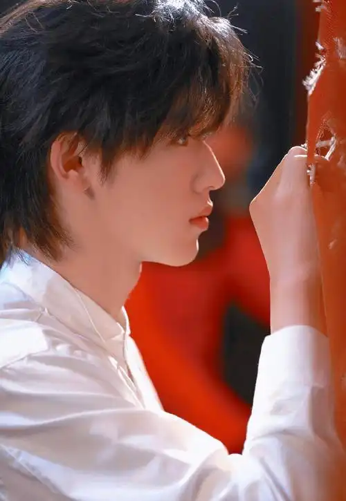 宋亚轩手机的壁纸#宋亚轩超话今日份的宋亚轩奇奇怪怪,可可爱爱构哈