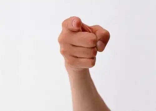 黄种人,方向,仅一个年轻男性,手势,手部,摄影,影棚,单手,指向,食指