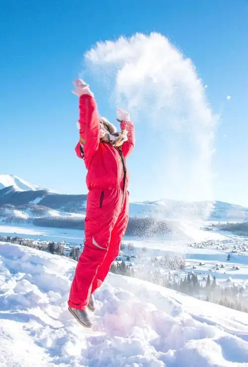 教你如何在新疆,解锁女票拍照新姿势