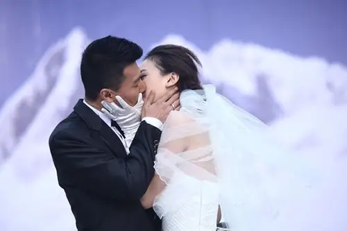 曾泳醍北青难忘雪山婚礼那一刻就是重生