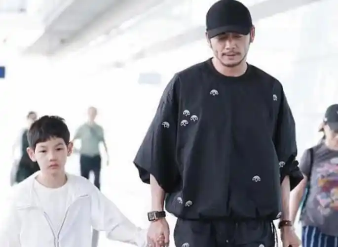 杨烁家暴是怎么回事 杨烁祖传家暴男是真的吗