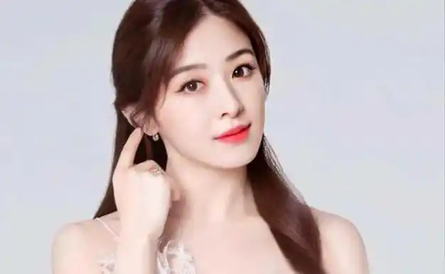 万万没想到张含韵和他竟然在恋爱,并且已谈了整整3年了