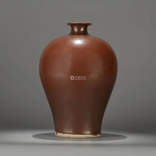 明 定窑紫金釉梅瓶