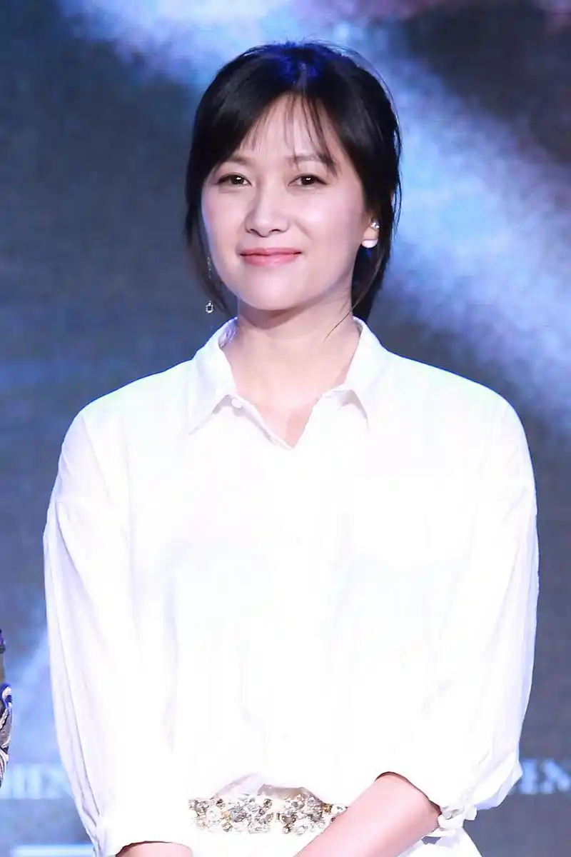 徐静蕾片中演黄渤妻子