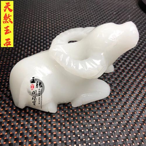 天然阿富汗白玉牛摆件生肖玉石牛白玉雕卧牛办公室玄关工艺品摆件