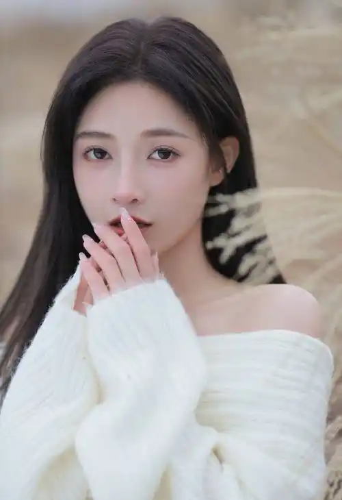 王小小一字露肩白色连衣裙性感写真_照片_气质_想法