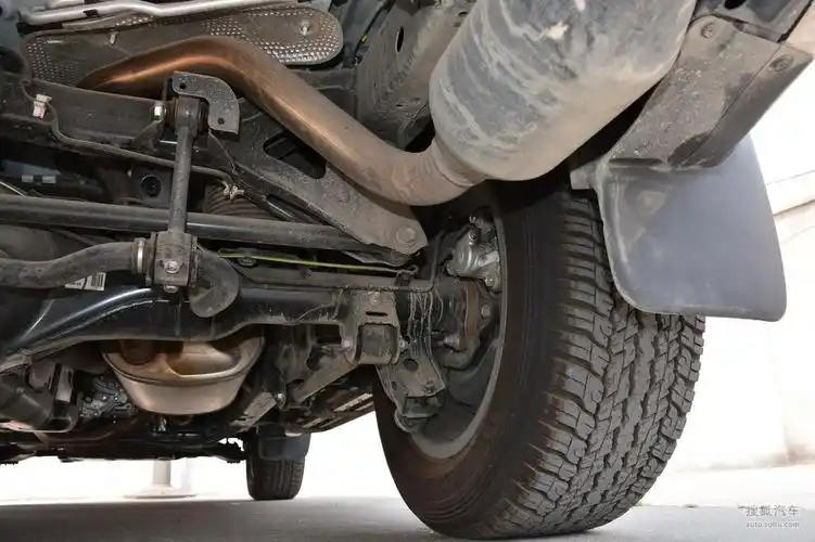【 丰田普拉多高清图片】_底盘发动机_搜狐汽车网