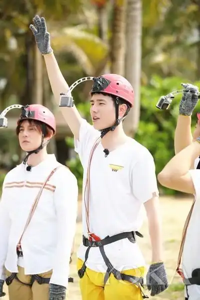 刘昊然《高能》发布会被叫好燃 新剧照再现工具达人