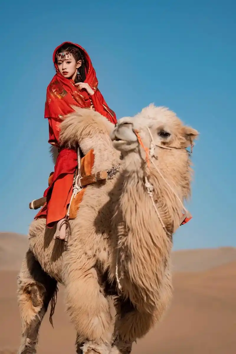 东宫小枫91在敦煌沙漠9815.