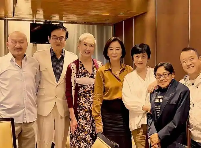 名二代迎娶网红女友为何这么多乐坛的大佬都带不红他