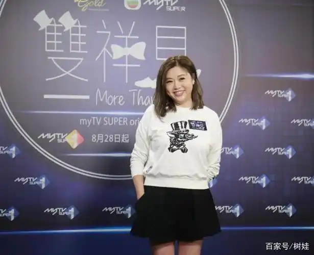 梅小惠受访聊感情状态,遗憾未被曾伟权求婚,单身21年仍憧憬结婚