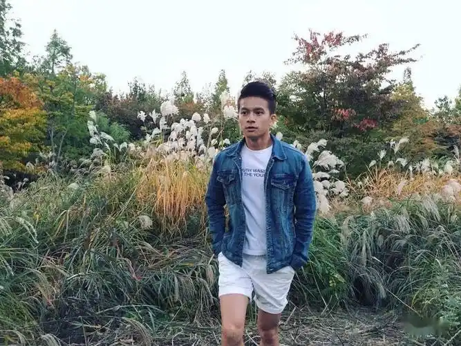 170肌肉男,如何穿成180的感觉_男生_矮个子_上衣