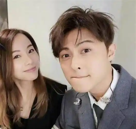 网曝王子邓丽欣分手原因,男方花心,女方催婚未果分手告终