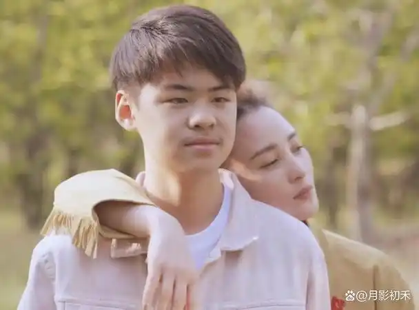 有种遗传叫专挑优点长,8位高颜值星二代,完美继承父母美貌基因