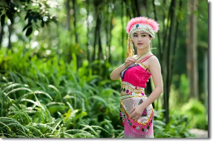 民族风情傣族姑娘