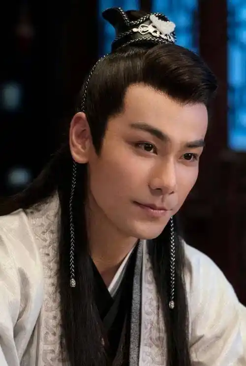 50岁陈紫函:嫁小9岁戴向宇为妻,恩爱相伴9年,求子之路太心酸