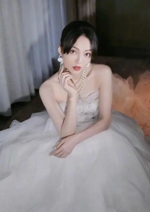 明星写真:张韶涵!_高清图集_新浪网