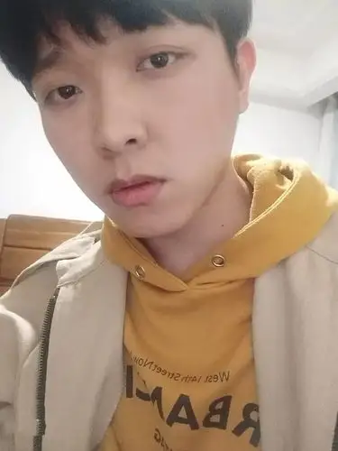 男生发什么样的朋友圈最让女生感到反感?