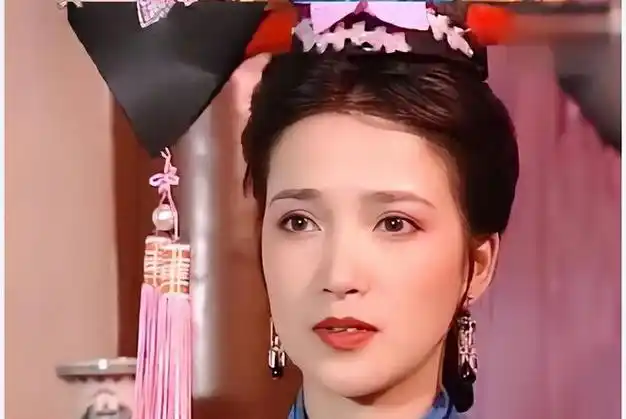 把何晴和陈红蒋勤勤放到一起比较才发现骨相美人有多耐老