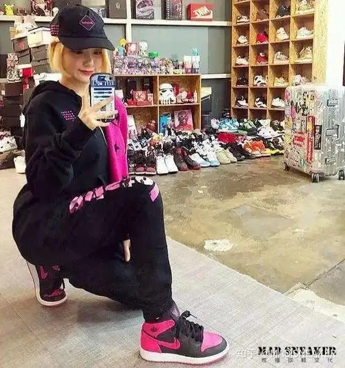 黄毛丫头一大波sneakergirl来袭