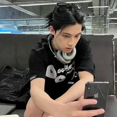 个性潮酷的酷拽潮流男头图片 很酷很时尚的个性男生微信头像