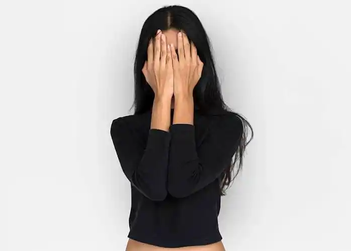 女人,捂脸,棚拍,头像,概念_高清图片_全景视觉