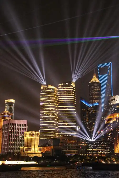 "灯光秀"(上海外滩)