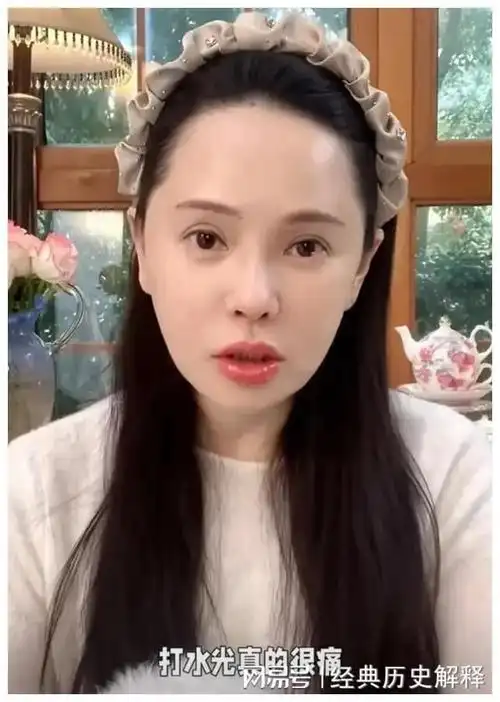 伊能静提前举办56岁生日会身穿粉裙头戴皇冠沉浸小公主氛围