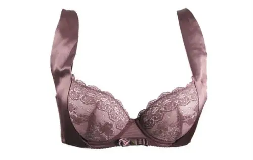 公司生产基地位于中国内衣名城—汕头市潮南区,2001年始推行iso14000