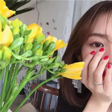 活泼阳光的美少女头像高清