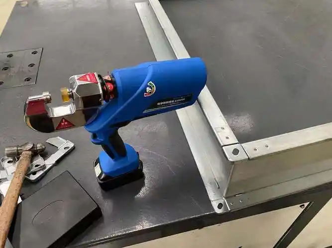 速铆通风管法兰自冲铆钉枪阀门铆接枪手持式电动液压自冲铆接机