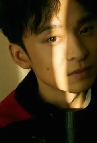 董子健图片 董子健写真 董子健个人资料